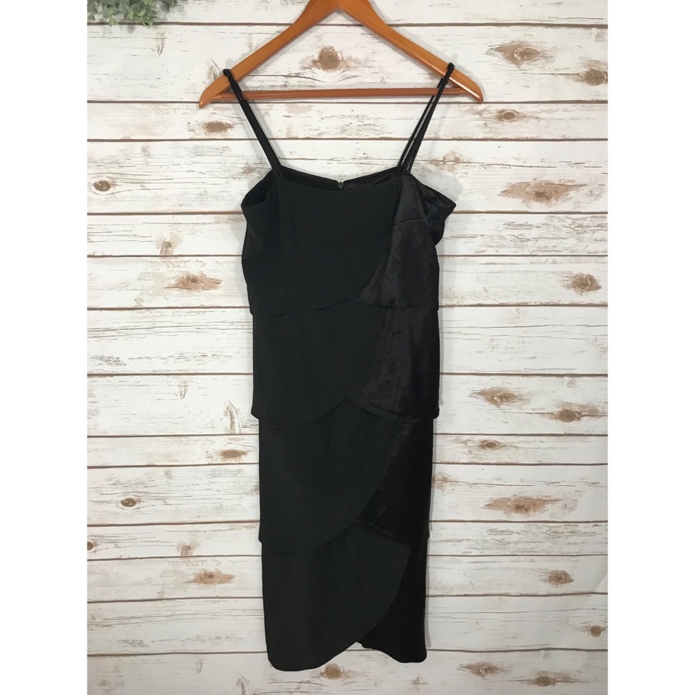 NEIMAN MARCUS BLACK FORMAL DRESS